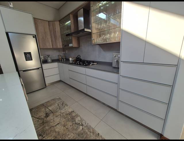 4 BEDROOM HOUSE FOR SALE IN HERON BANKS GOLF ESTATE